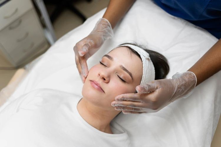 Lady going for facial and beauty treatment for her acne scars.